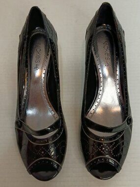 Nickels Soft Bonnie Black Patent-Look Peep Toe Mary Jane Heels Women's Size 8.5M